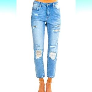 Amiclos jeans distressed NWT size X-Large women’s